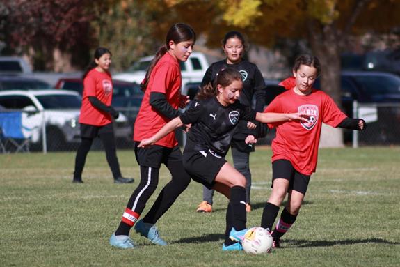 LAYSL :: Los Alamos Girls Soccer Teams Play in Socctoberfest Tournament